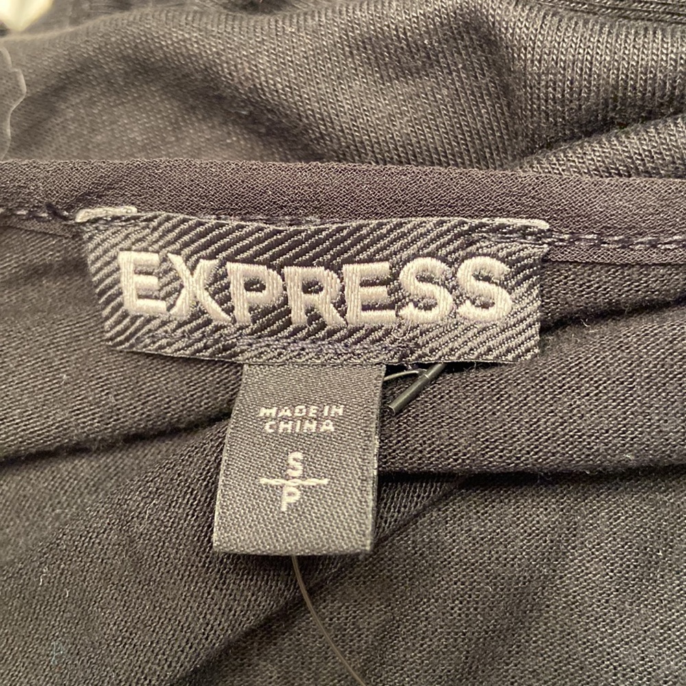 ⭐️NWT Express Tank Top⭐️ - Picture 7 of 9